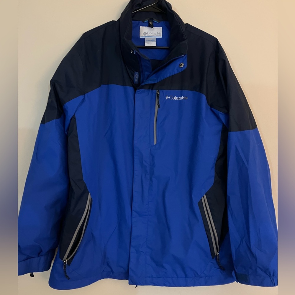 Columbia rain jacket